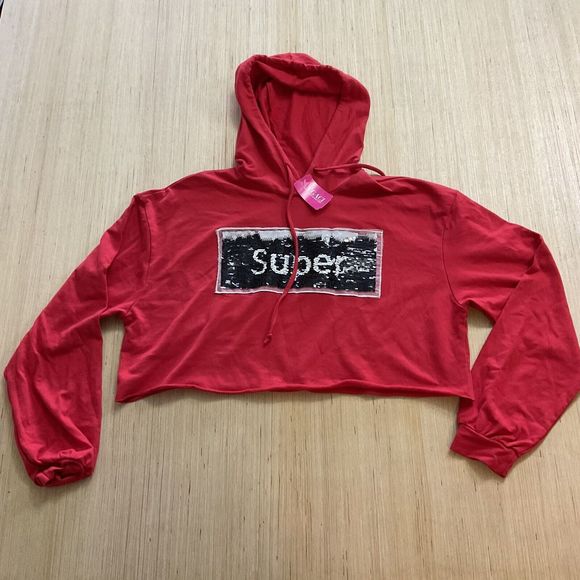 A’GACI Long Sleeve Red Super Sassy Cropped Sweatshirt Top Womens Small New - Picture 1 of 5